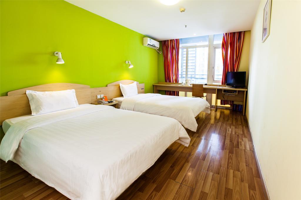 7Days Inn Premium Guangzhou Tianhe West Tiyu Road Subway Station Oda fotoğraf