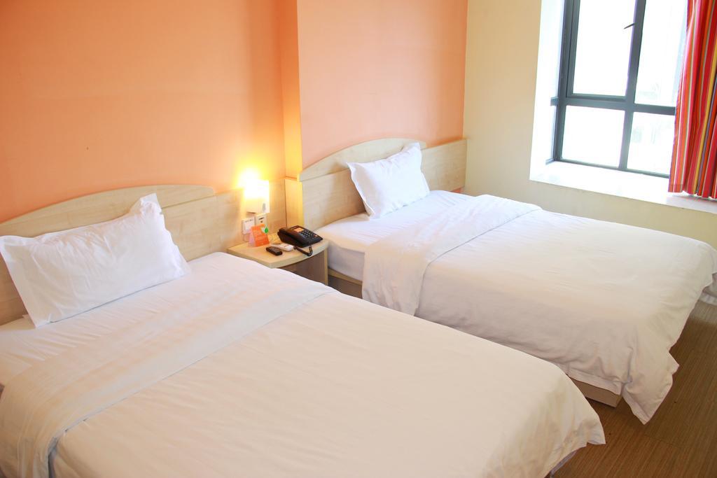 7Days Inn Premium Guangzhou Tianhe West Tiyu Road Subway Station Dış mekan fotoğraf