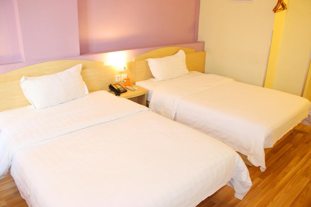 7Days Inn Premium Guangzhou Tianhe West Tiyu Road Subway Station Dış mekan fotoğraf