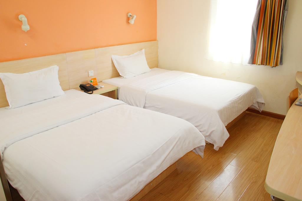 7Days Inn Premium Guangzhou Tianhe West Tiyu Road Subway Station Dış mekan fotoğraf