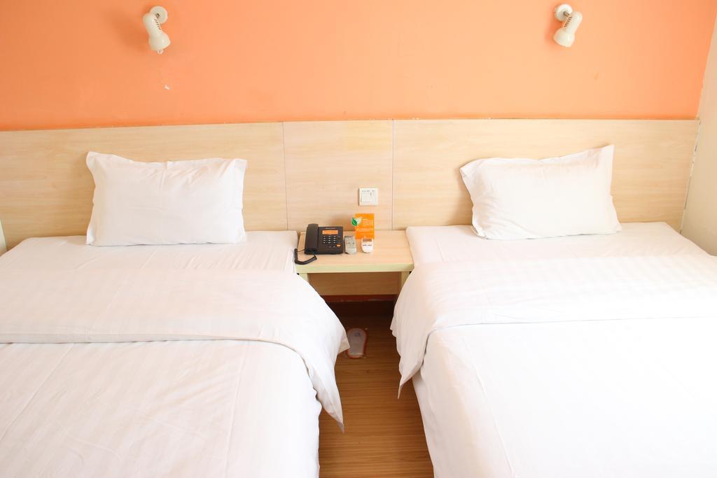 7Days Inn Premium Guangzhou Tianhe West Tiyu Road Subway Station Dış mekan fotoğraf