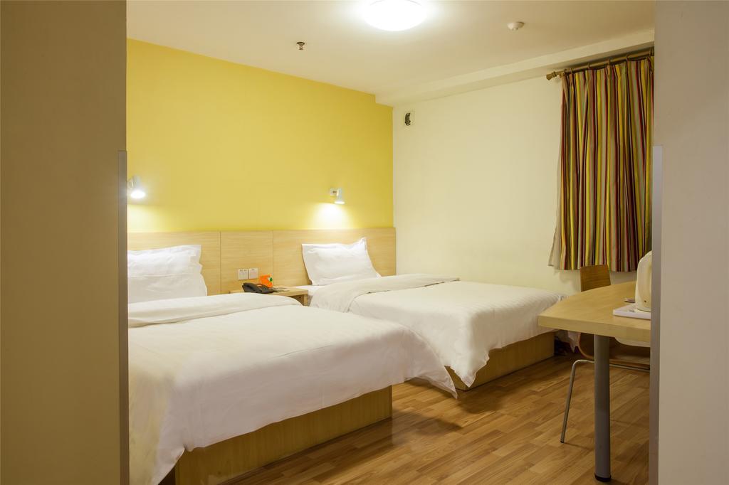 7Days Inn Premium Guangzhou Tianhe West Tiyu Road Subway Station Dış mekan fotoğraf