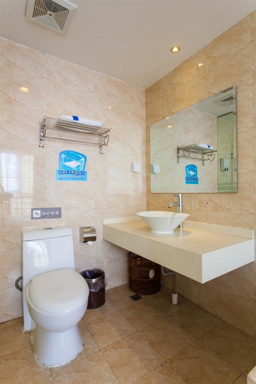 7Days Inn Premium Guangzhou Tianhe West Tiyu Road Subway Station Oda fotoğraf