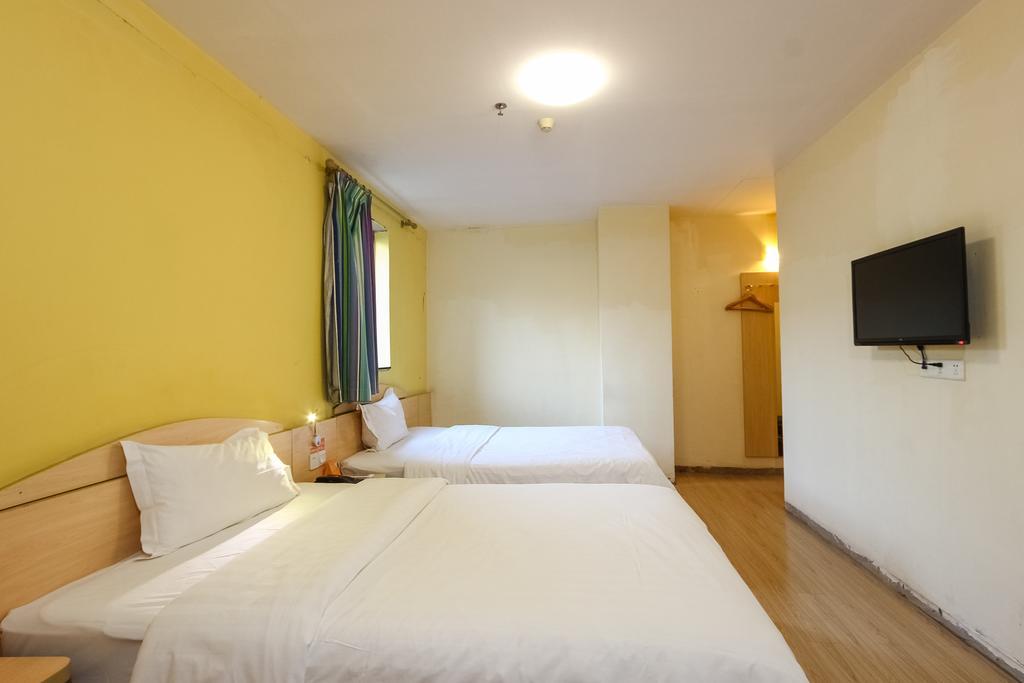 7Days Inn Premium Guangzhou Tianhe West Tiyu Road Subway Station Dış mekan fotoğraf